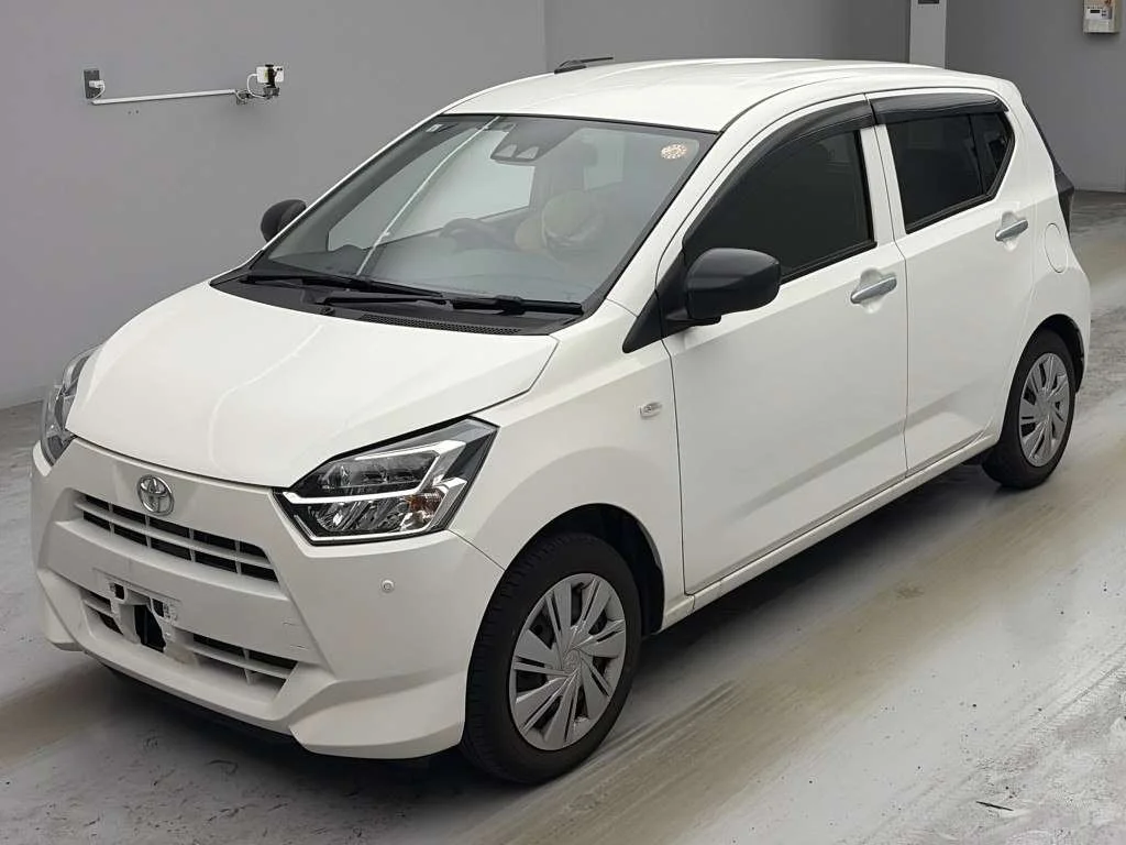Toyota Pixis Epoch LA350A 2021